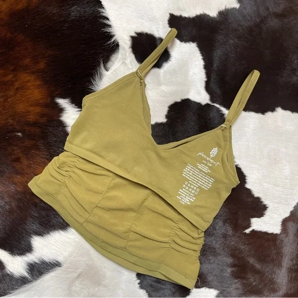 NWOT FREE PEOPLE MOVEMENT GOOD KARMA DUSTED MILITARY (KHAKI) RUCHED CROP TANK - Picture 8 of 10